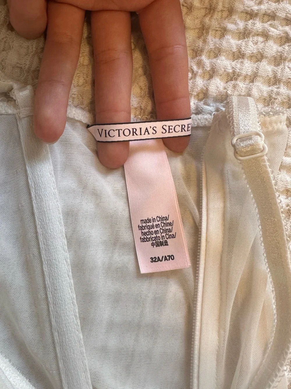 Victoria's Secret Cream Lace Bustier Camisole - Picture 5 of 5
